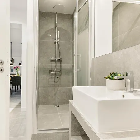 Apartment Livinparis - Luxury 3 Bedrooms Le Marais I Paris