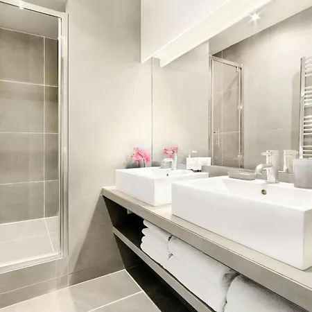 Livinparis - Luxury 3 Bedrooms Le Marais I * Parijs