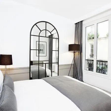 Livinparis - Luxury 3 Bedrooms Le Marais I Апартаменты *